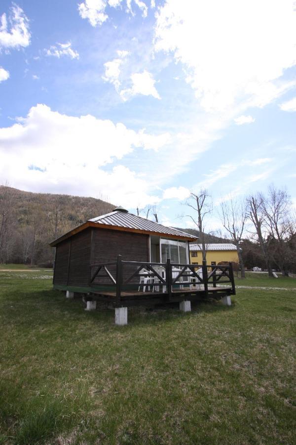 Camping Du Villard Thorame-Basse Екстер'єр фото